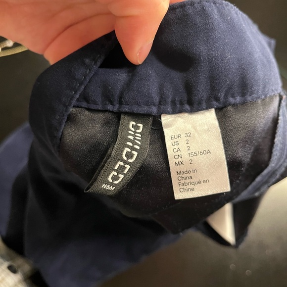 H&M Divided Skirt - Picture 5 of 5